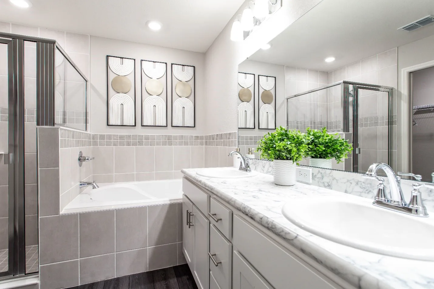 Orchid owner's bath
